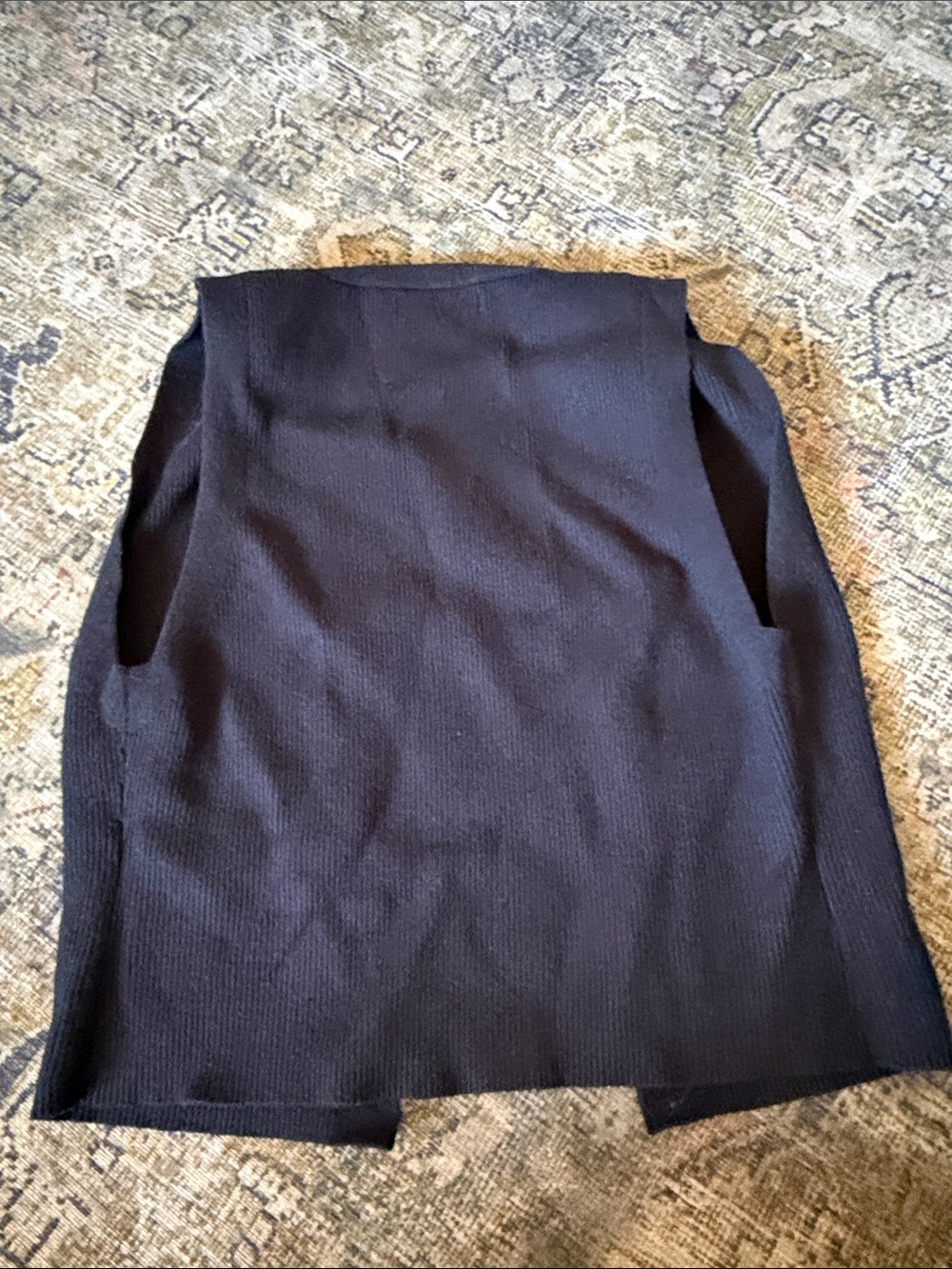 Quince Black Open-Front Knit Vest Size Medium - Picture 4 of 4